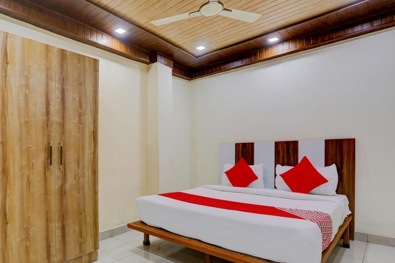 Hotel O Family Deluxe New Delhi Buitenkant foto