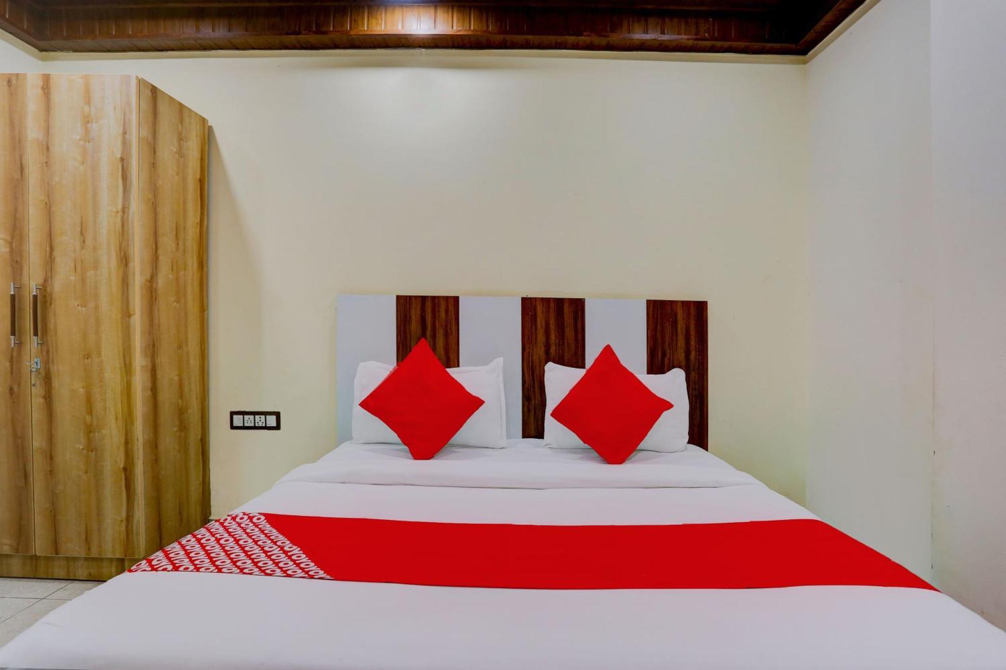 Hotel O Family Deluxe New Delhi Buitenkant foto