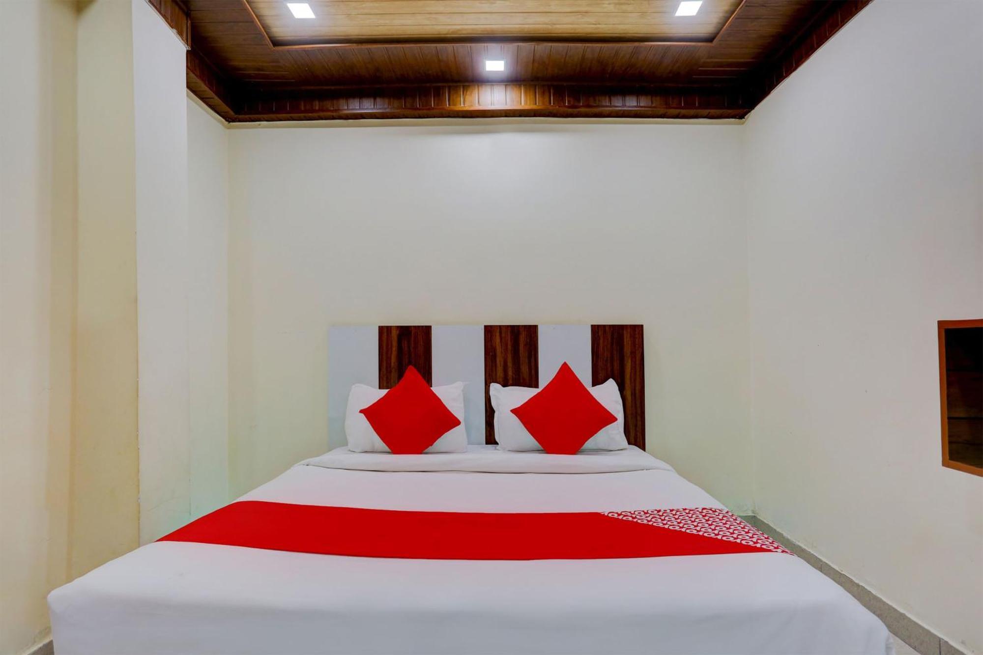 Hotel O Family Deluxe New Delhi Buitenkant foto